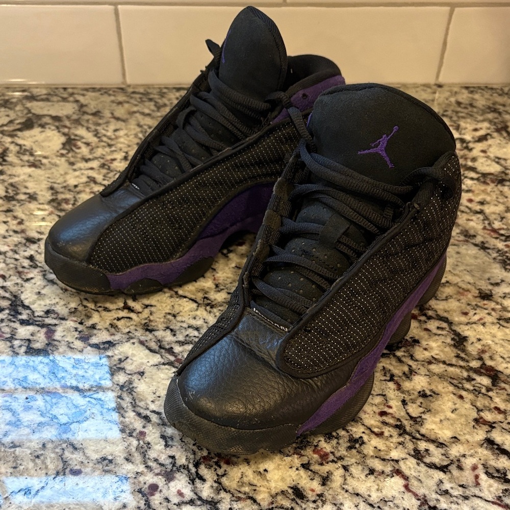 Black and Purple Air Jordan 13 Retro Basketball Sneakers